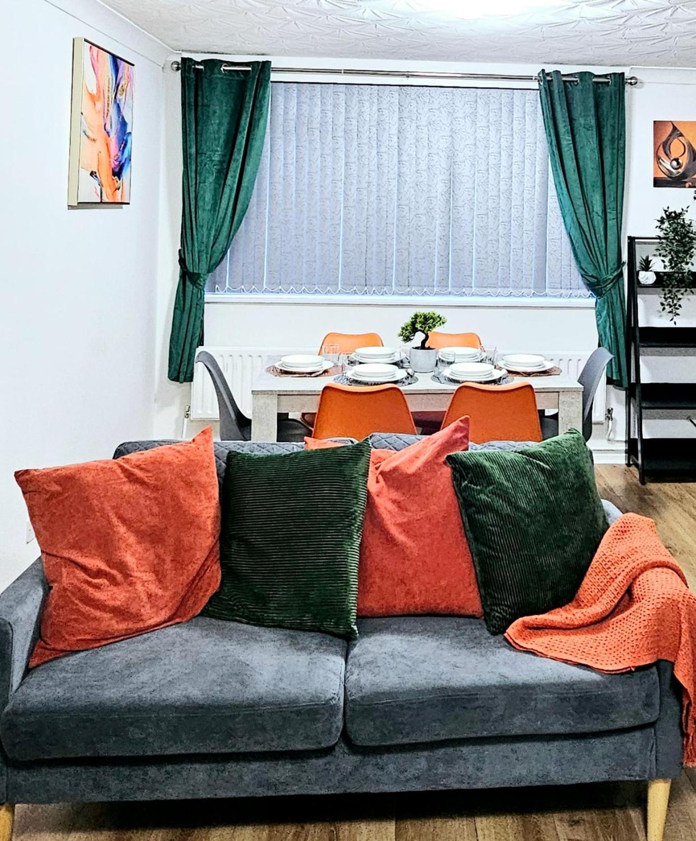 Lushstay Telford - Families, Contractors & Group Of Friends, Long Term Stay 외부 사진